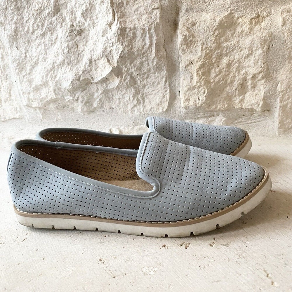 Cliffs by White Mountain Slip On Shoes size 7 Women Light Blue Comfort Flats